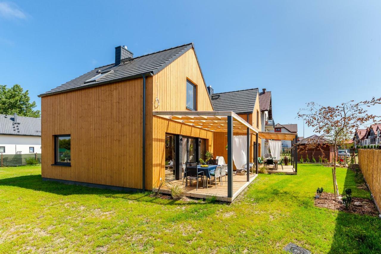 Domki Rosse Niedaleko Plazy Jastrzebia Gora Exterior photo